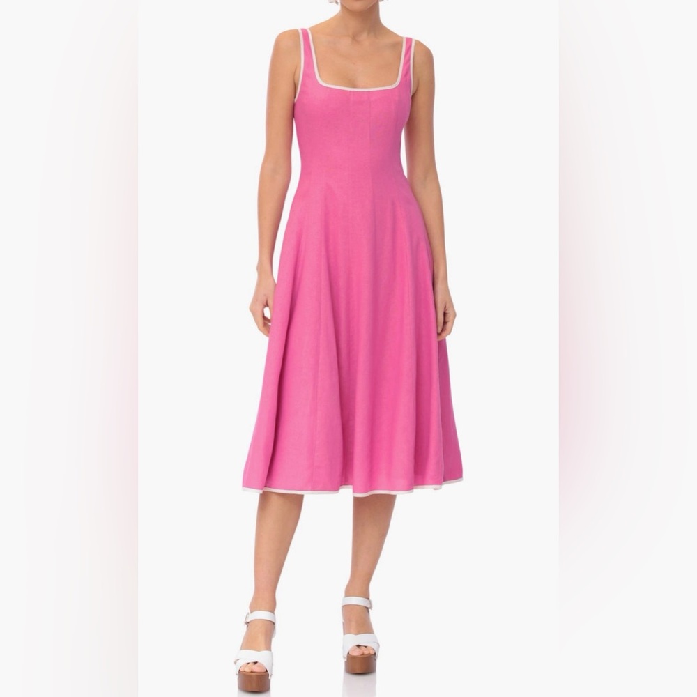 Sz 8 - NWT- Avec Les Filles Contrast Edge fit and flare dress with pockets